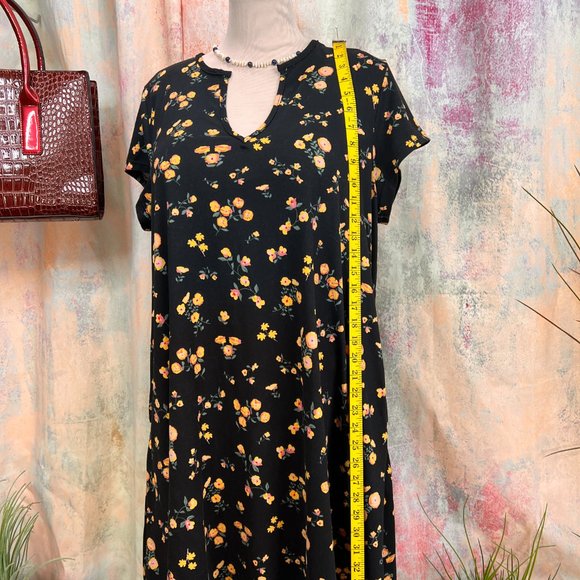 📌Lark + Grey Floral Short Sleeves Soft Flowing Fabric A-Line Dress with Pockets - Picture 8 of 16